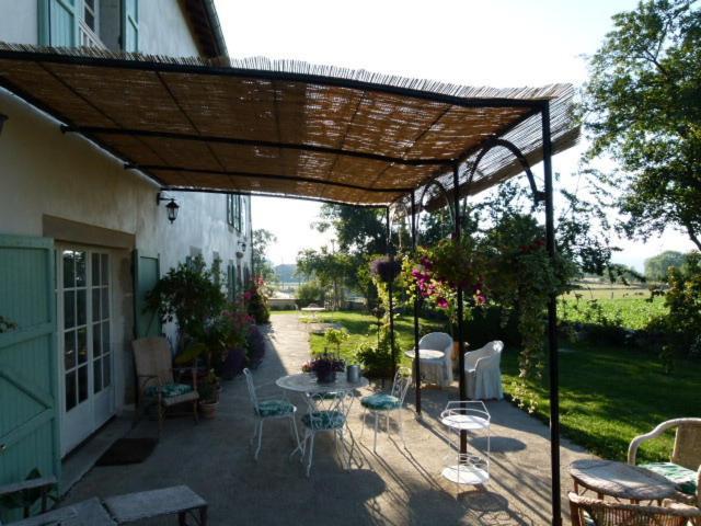 Au Bon Gre D'Hugoline Bed and Breakfast Blanzac  Buitenkant foto