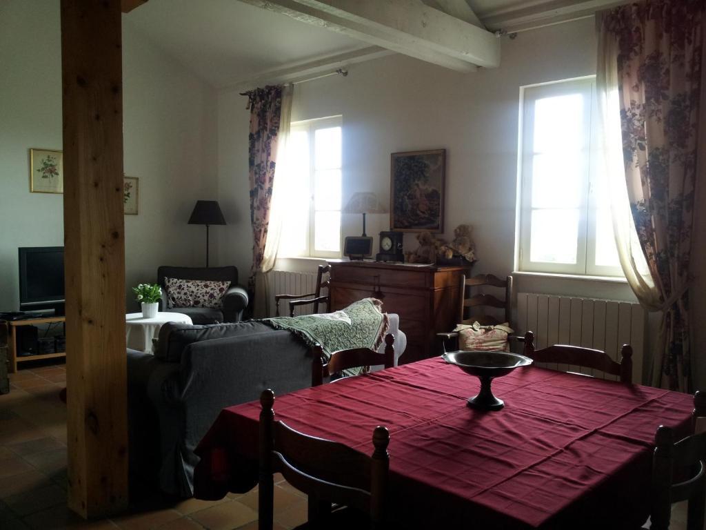 Au Bon Gre D'Hugoline Bed and Breakfast Blanzac  Buitenkant foto